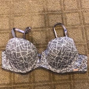 Da skin padded underwire bra